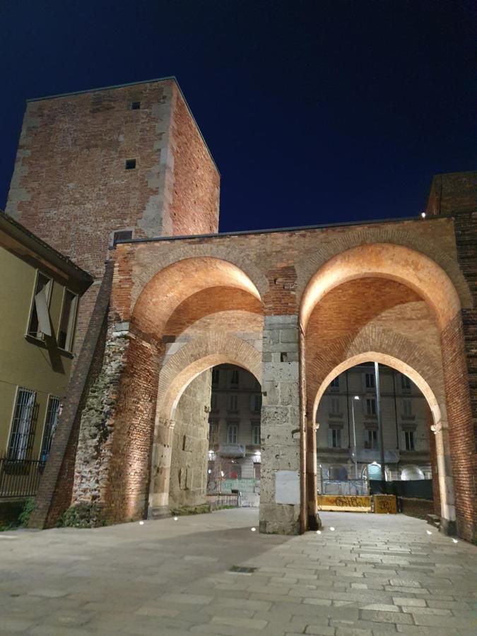 Ferienwohnung S. Ambrogio Square Mailand Exterior foto