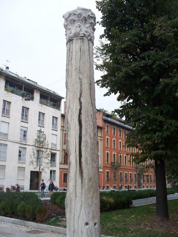Ferienwohnung S. Ambrogio Square Mailand Exterior foto